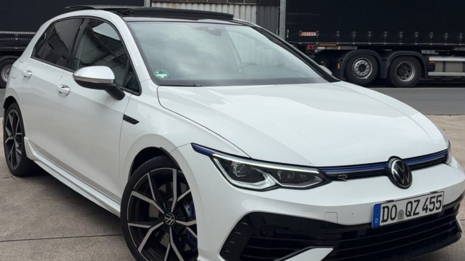 Entwurf 1 — Premium-Automotive